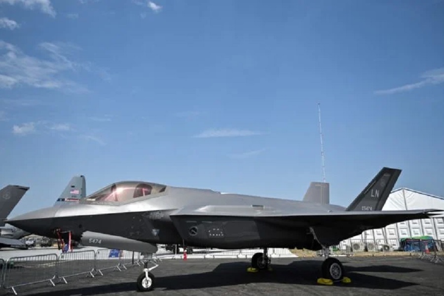 F35