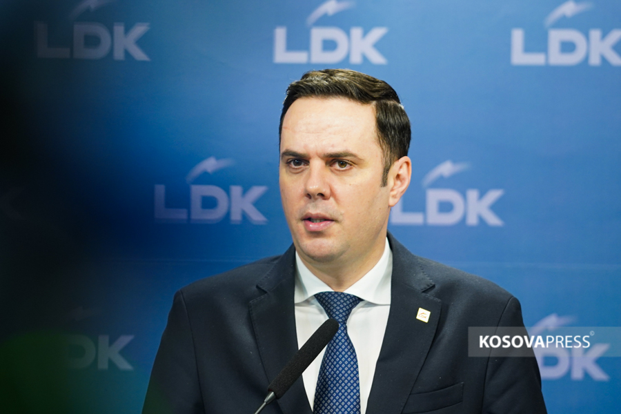 1-.-Lumir-Abdixhiku-LDK-Konferenca-2022-2-of-9-9-1-1