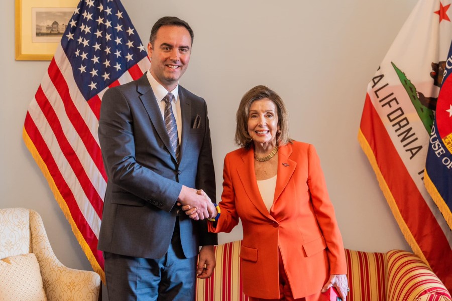 2023_03_29_Kryetari Konjufca takoi ish-Kryetaren e Dhomës së Përfaqësuesve, Nancy Pelosi (1)