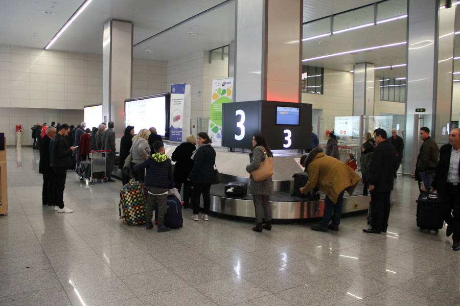 Aeroporti Adem Jashari foto Jasir Zeqiri (56)