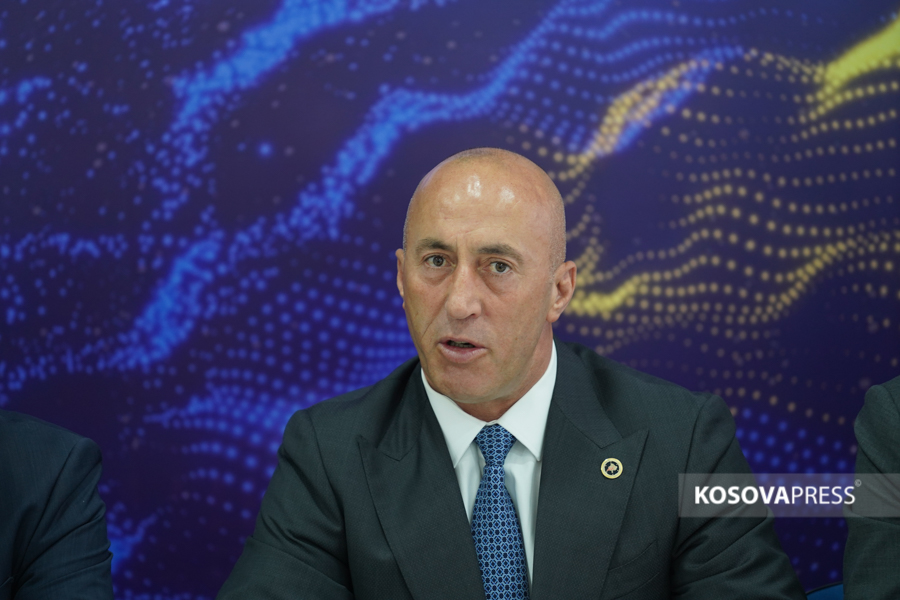 Ramush Haradinaj AAK Konferenca (10 of 12) (4)