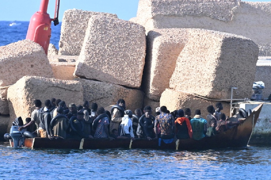 More refugees arrive in Lampedusa as Italy calls for UN intervention