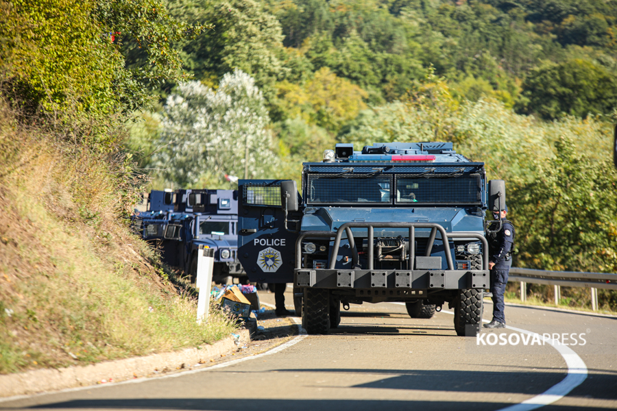 1 Kufiri Jarinje - Policia e Kosoves (2 of 43) (19)