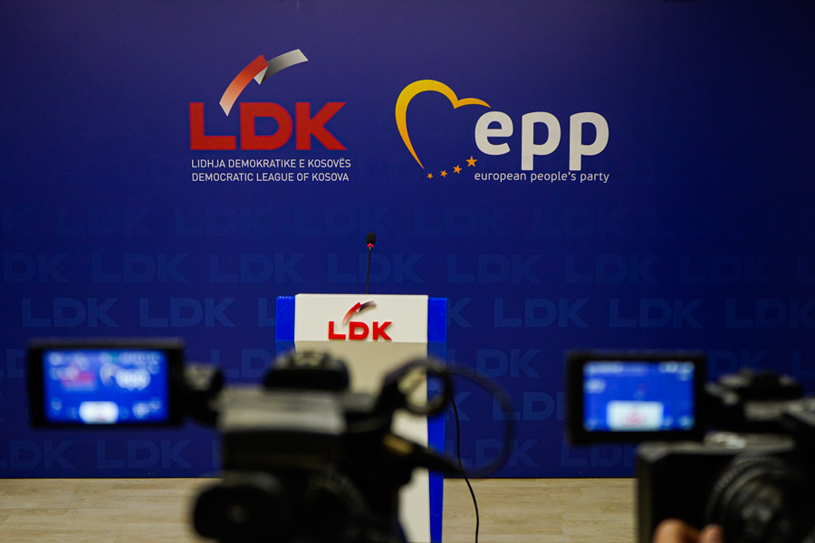 Konferenca per media nga LDK (2 of 12)