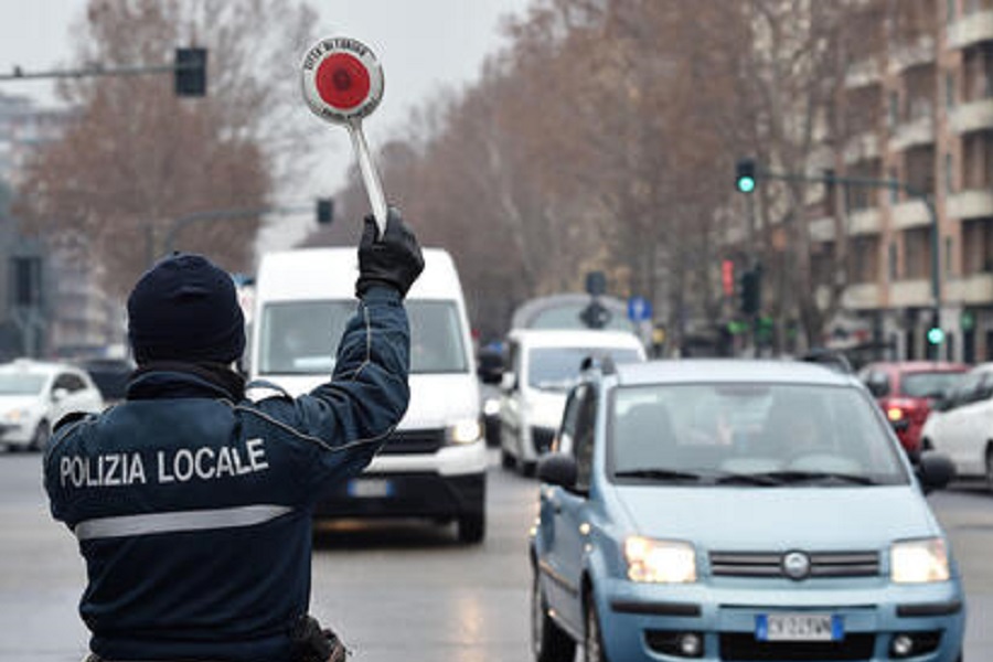 Smog: Torino, scatta il blocco diesel fino a Euro 5