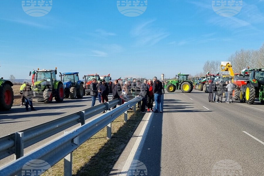 Fermer protesta Bullgari