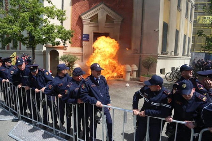 protesta Tirane