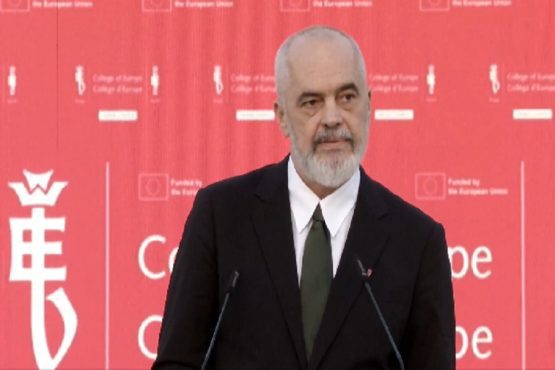 Edi Rama - kryeministri - Shqipëria