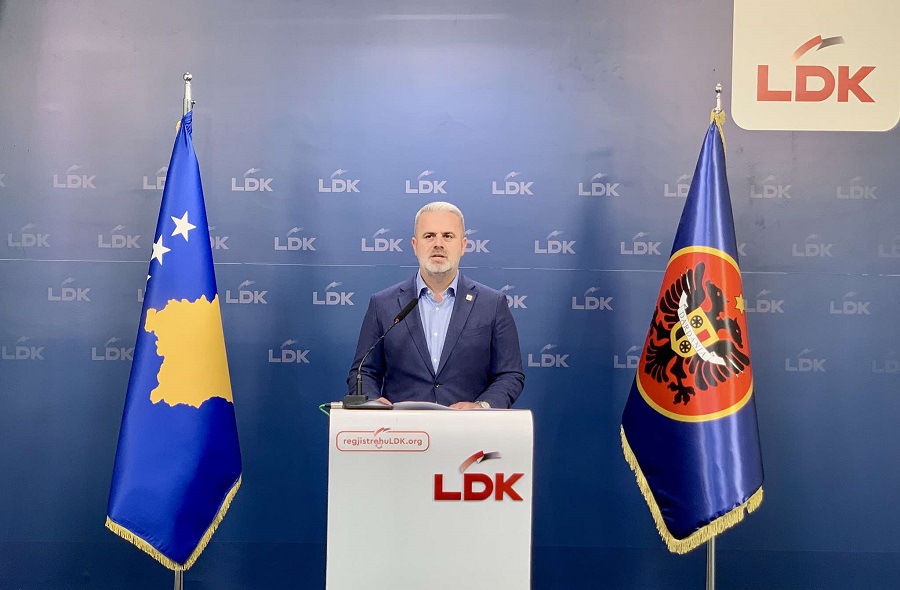 LDK reagon pas publikimit të mesazheve mes Mihalit e Krasniqit: LVV ka dështuar për “Qeveri me duar të pastra”