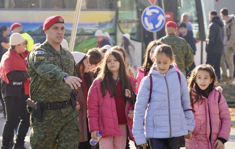 Qytetarët shprehin krenari dhe mbështetje për FSK-në në “Ditën e Forcës”