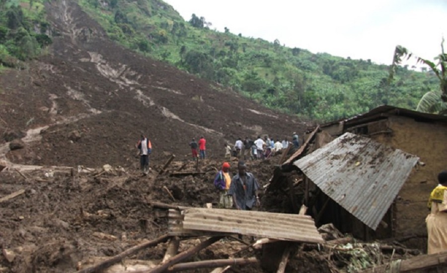 Bilanci i viktimave nga rrëshqitjet e dheut në Ugandë është rritur në 19