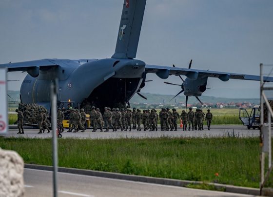 Trupat turke zëvendësojnë njësitë italiane