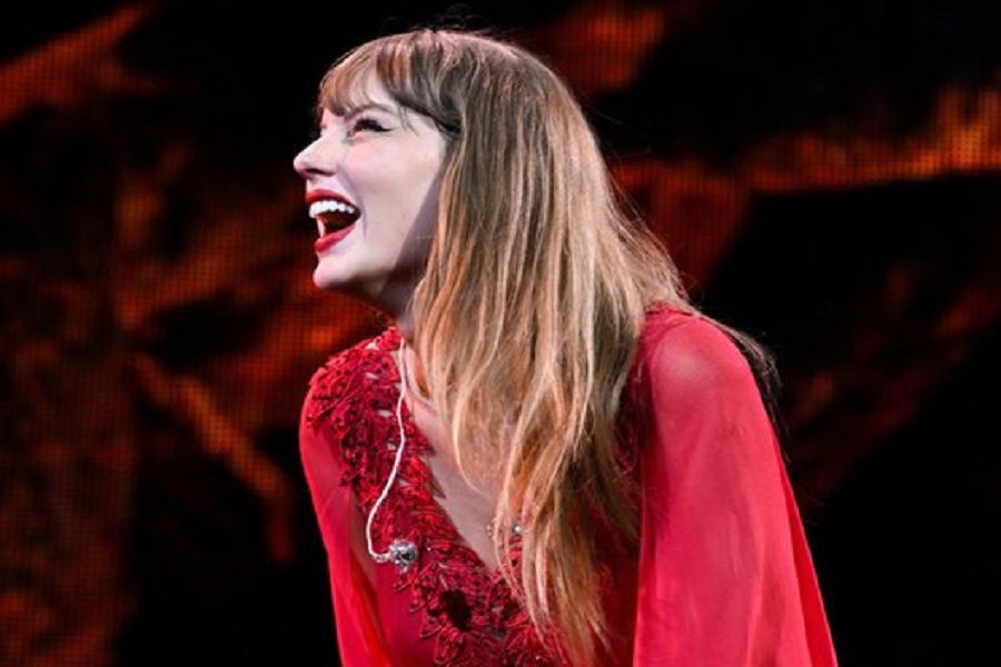 Taylor Swift shkruan historinë e Billboard