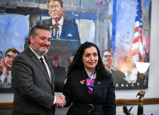 Vjosa Osmani, presidente e Kosovës dhe Senatorin republikan, Ted Cruz