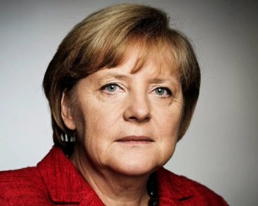 Protesta në Gjermani për shkak të politikave ndaj migracionit, reagon Merkel