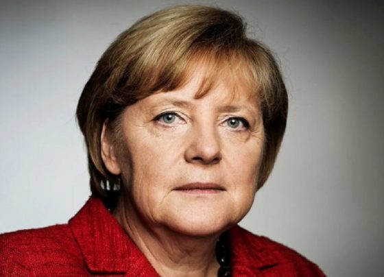 Protesta në Gjermani për shkak të politikave ndaj migracionit, reagon Merkel