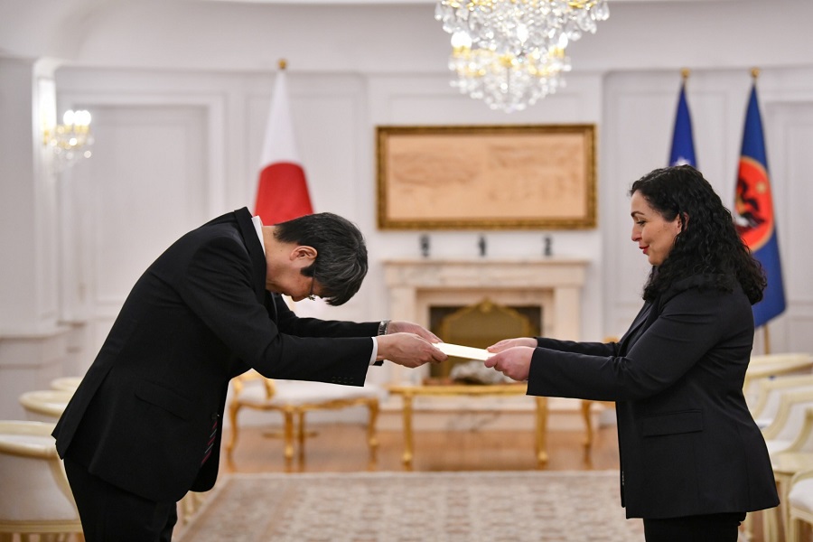 Osmani pranoi letrat kredenciale të ambasadorit të ri të Japonisë në Kosovë