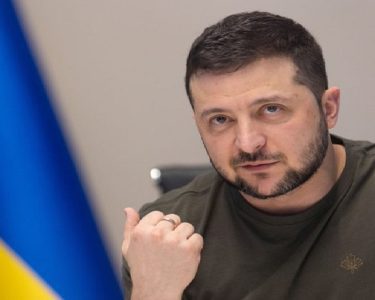 Zelensky: Sanksionet ndaj naftës ruse ndikojnë ndjeshëm në financimin e luftës së Putin