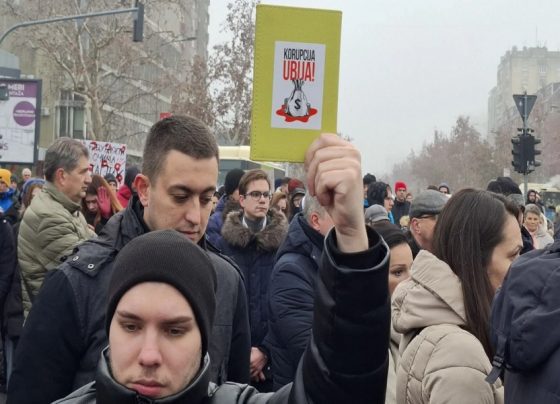 Studentët vazhdojnë protesta kundër Vuçiq në Serbi