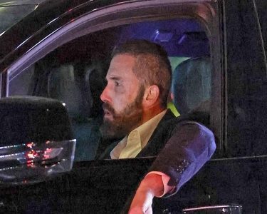 Ben Affleck ikën nga stuhia e zjarrit, ja ku strehohet