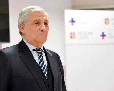 Tajani tregon planin për grumbullimin e parave për armatosjen e Evropës