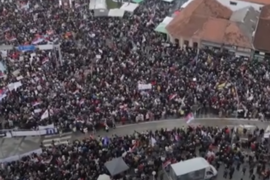 Serbia i kërkon ndihmë Rusisë për protestat e studentëve, por manipulon me Perëndimin