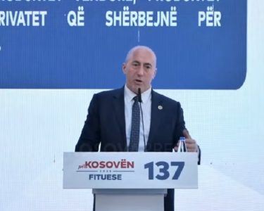 Haradinaj prezanton paketën e reformave për sektorin e gastronomisë