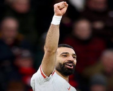 Liverpool fiton si mysafir, Nottingham Forest deklason Brighton 7:0