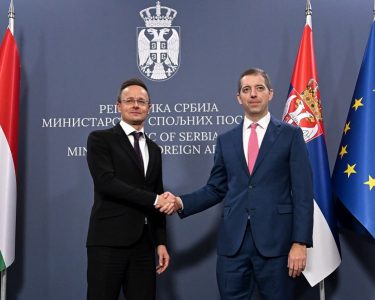 Gjuriq flet për zgjedhjet në Kosovë dhe protestat në Serbi