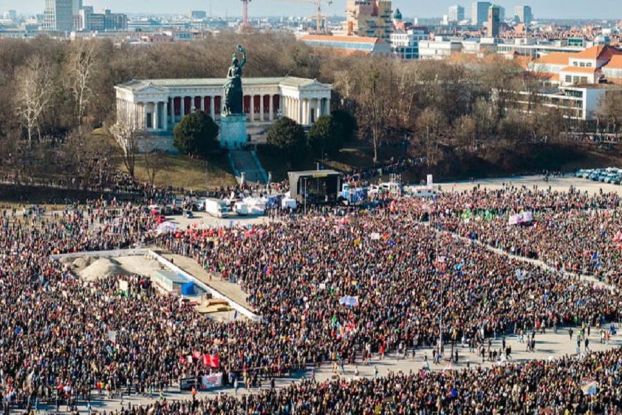 Mbi 200 mijë njerëz protestuan kundër së djathtës ekstreme në Munih