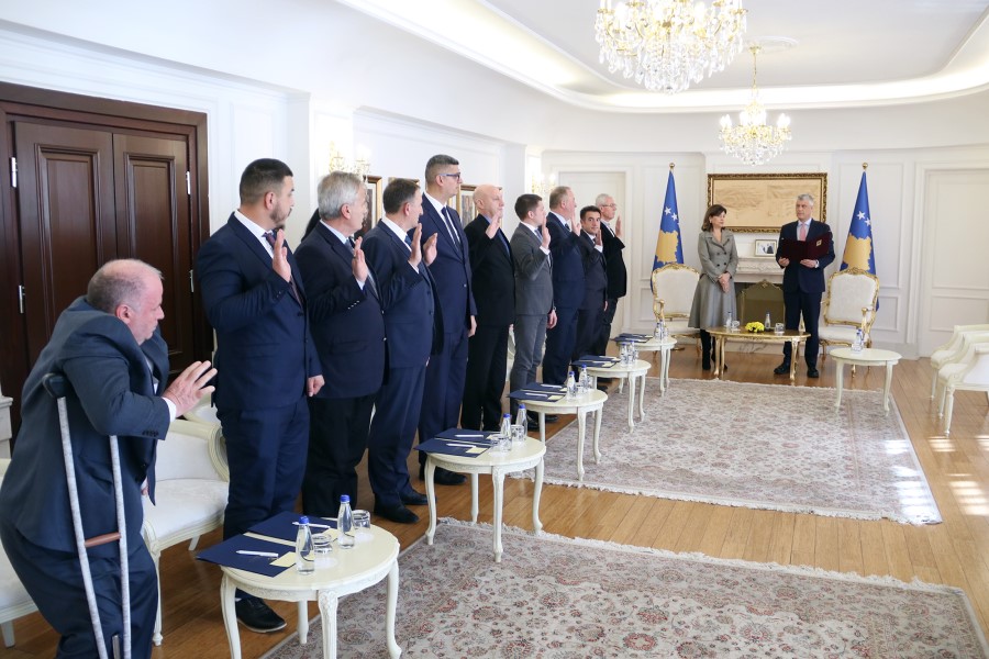 ​New CEC members swear the oath in front of the President