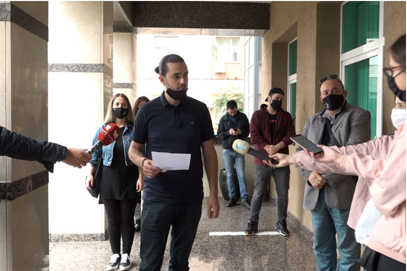 Artists demand from the Municipality of Prishtina the employment of 15 actors at the Dodona Theater