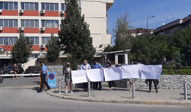 A protest was held in front of the Prosecutor’s Office for the murdered women