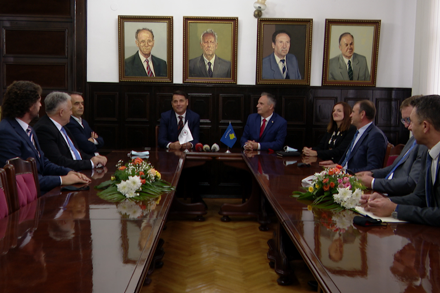 Rectors of public universities meet: Teaching to be held in faculties