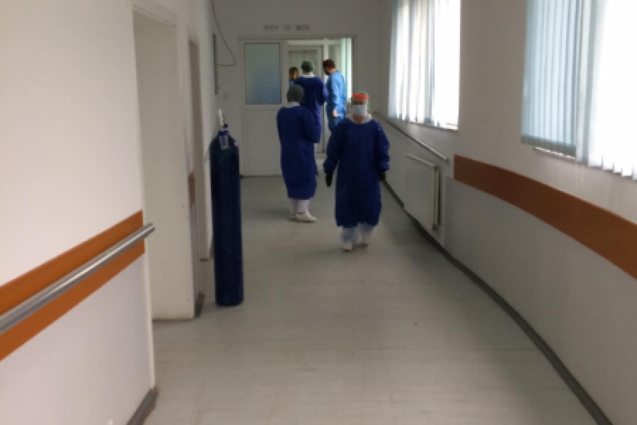54 patients infected with COVID-19 are being treated in Peja Hospital, 7 in more serious condition