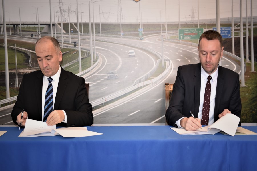 ​1.4 million euros for the infrastructure of Peja, Abrashi and Muhaxheri sign a memorandum of cooperation