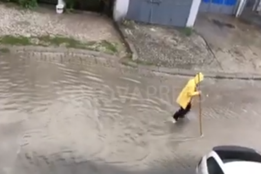 Residential houses in Fushe Kosova and Peja region are flooded