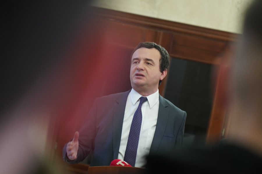 ​Albin Kurti arrives at the Assembly