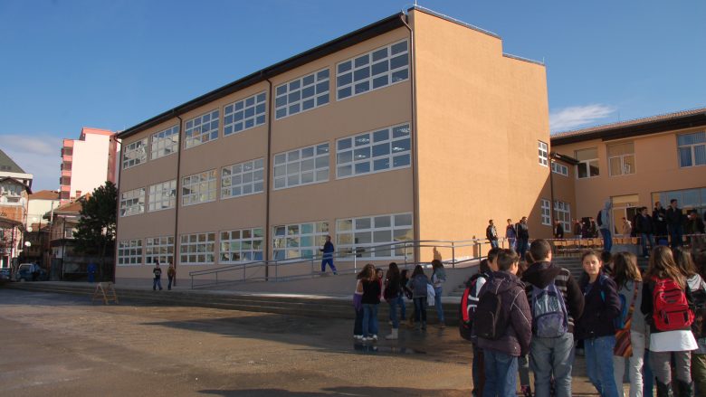 “Naim Frashëri” Primary School in the capital goes online