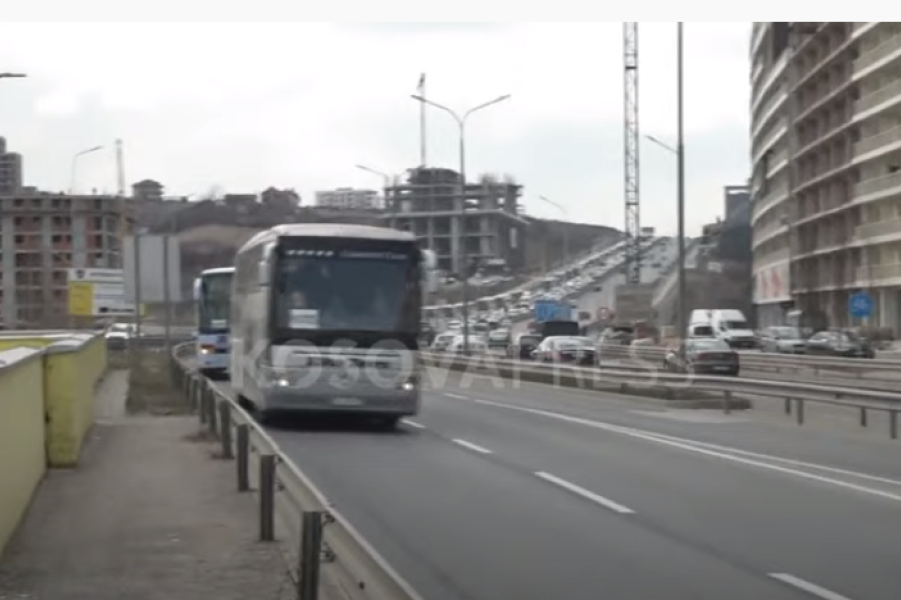 Prishtina is “blocked” by buses, hundreds of buses pass by “Veternik” in the direction of the Government