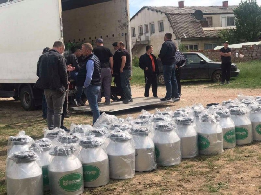 The Municipality of Drenas returns to the company the milking machines for farmers, they did not bring them according to the contract