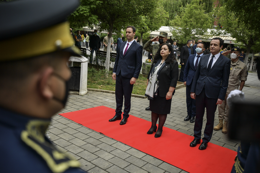 Heads of state honor NATO soldiers who fell to stop the genocide against Albanian people