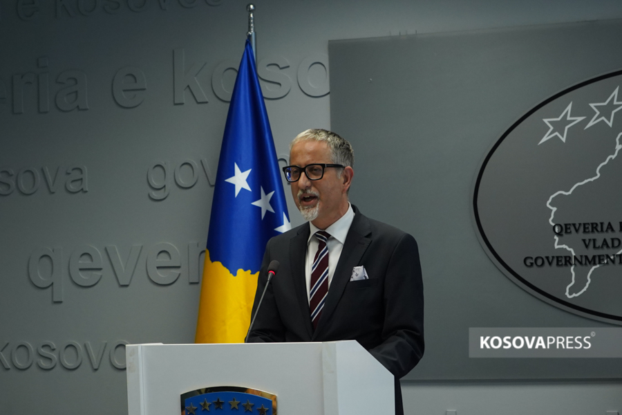 No release of the measures is expected, the third dose of the vaccine is considered necessary