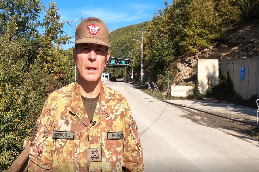 Federici visits KFOR units at the Jarinje and Brnjak border crossings