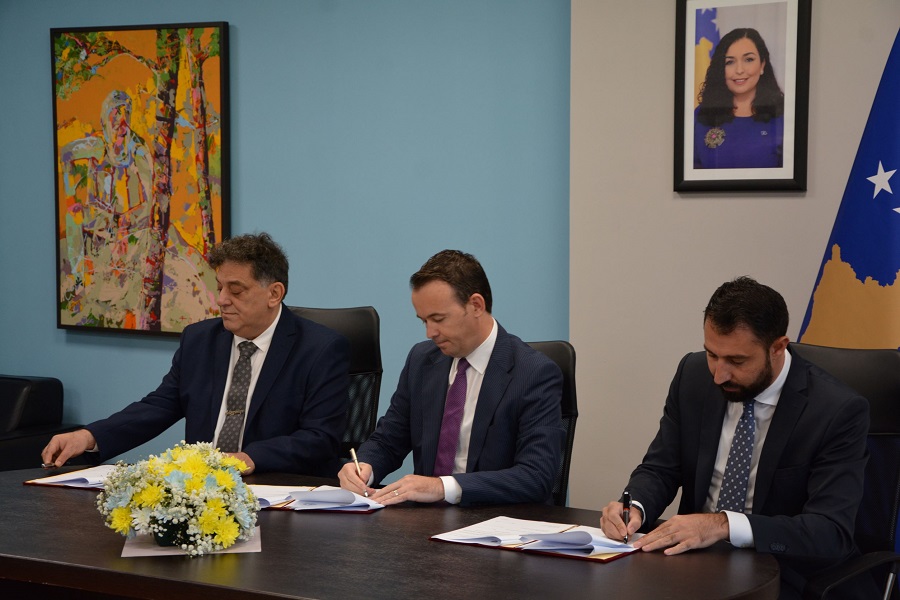 Ministers Peci and Krasniqi sign a memorandum of understanding with foreign investors