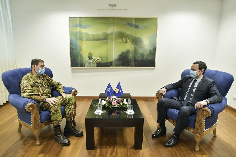 Kurti thanks the KFOR commander, Federici, for the cooperation