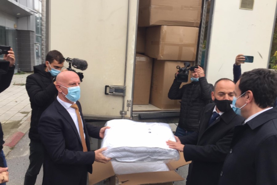 A donation to the Prizren Hospital, Kurti and Haskuka promise support for health staff