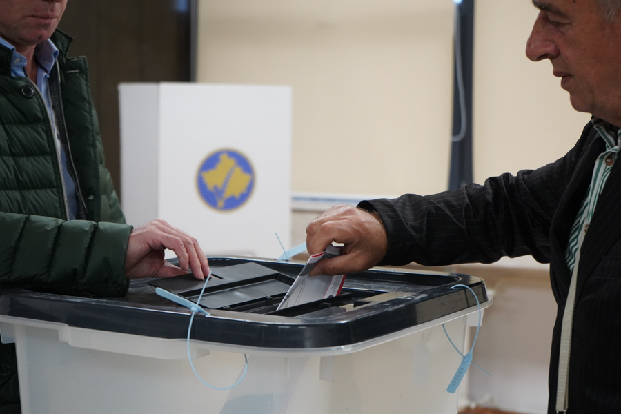 ​Kosovo today votes in local elections