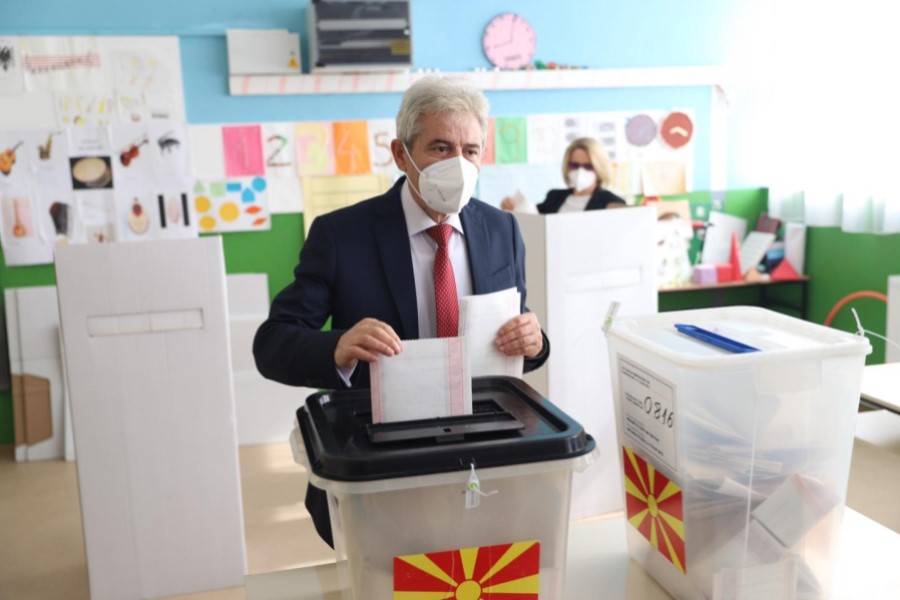 Ali Ahmeti votes in Kerçova: I hope that the citizens are determined for the best spirit and programs