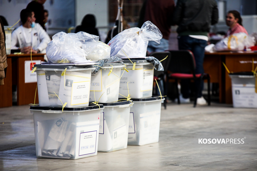 The CEC decides to recount 23 polling stations